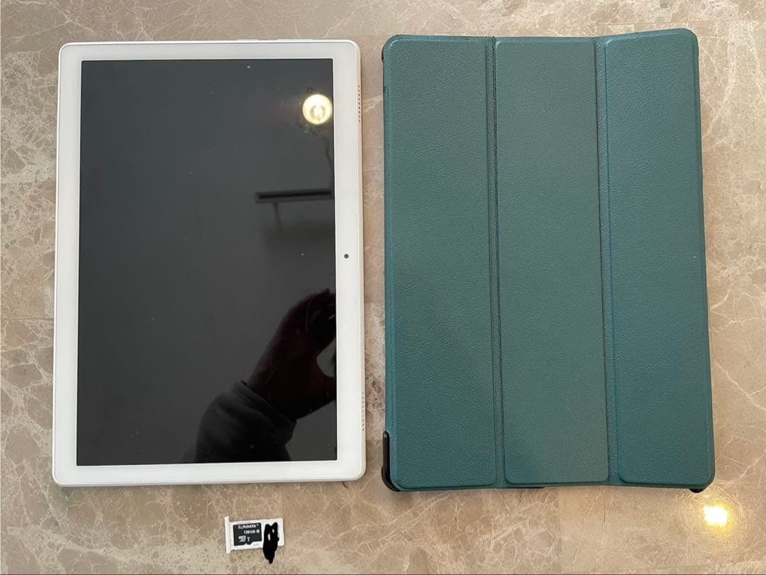 NEC　タブレットPC Androidタブレット　フィルム付き　箱付　ケース付き