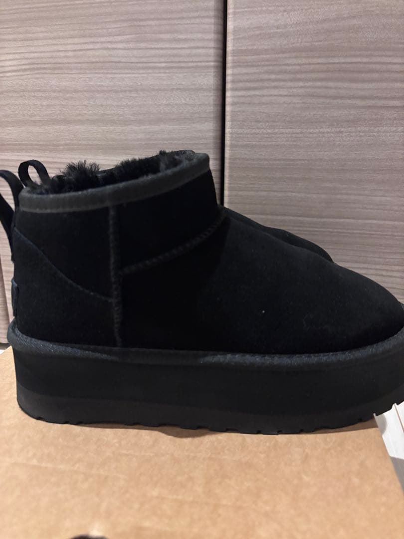 UGG クラシック ウルトラミニ プラットフォーム 厚底 ブラック 24㎝