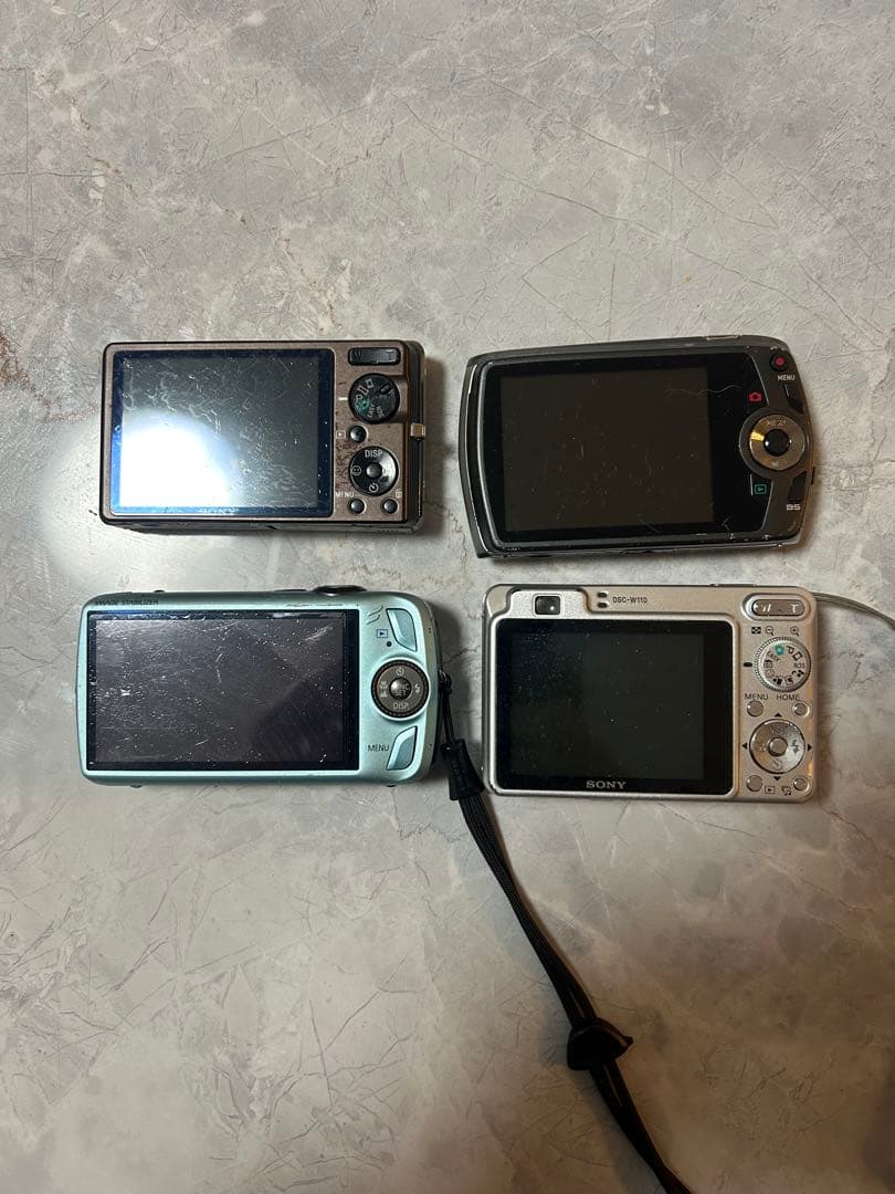 コンパクトデジカメ4台まとめ売り（ジャンク品）