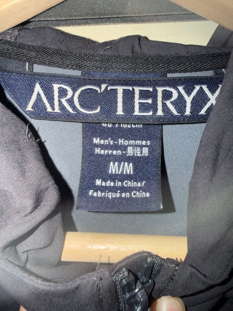ARC’TERYX ナイロンジャケット