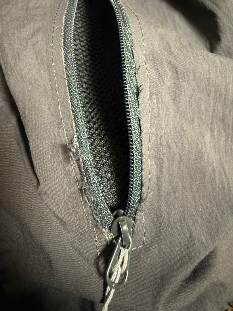 ARC’TERYX ナイロンジャケット