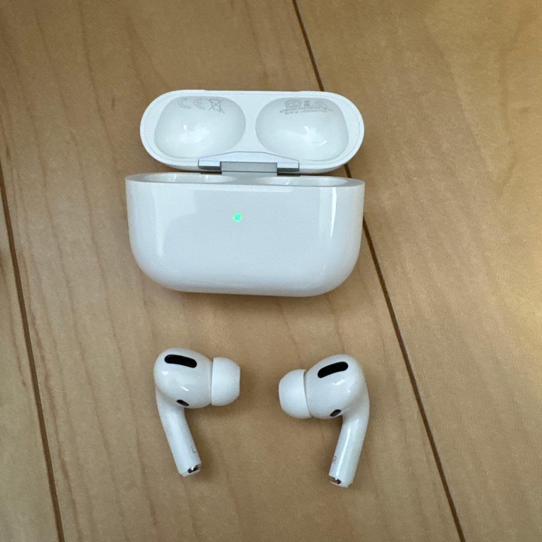 初代AirPods Pro ケース付