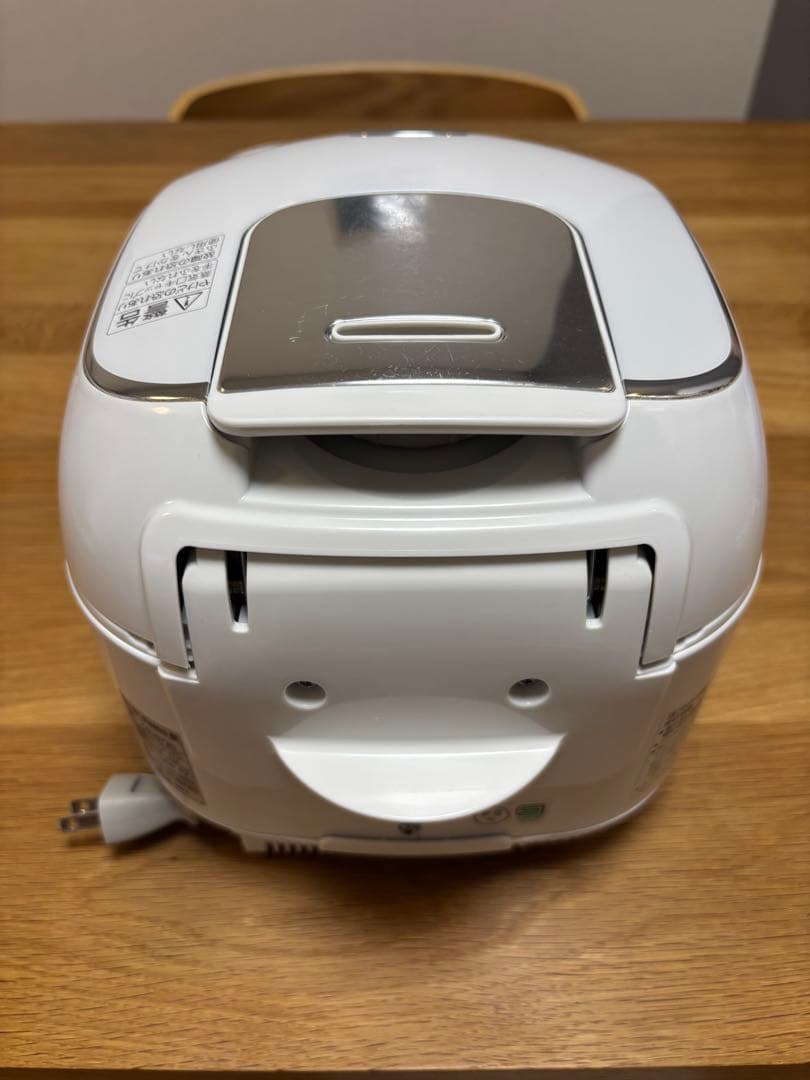 象印 圧力IH炊飯器 NP-RM05 ホワイト