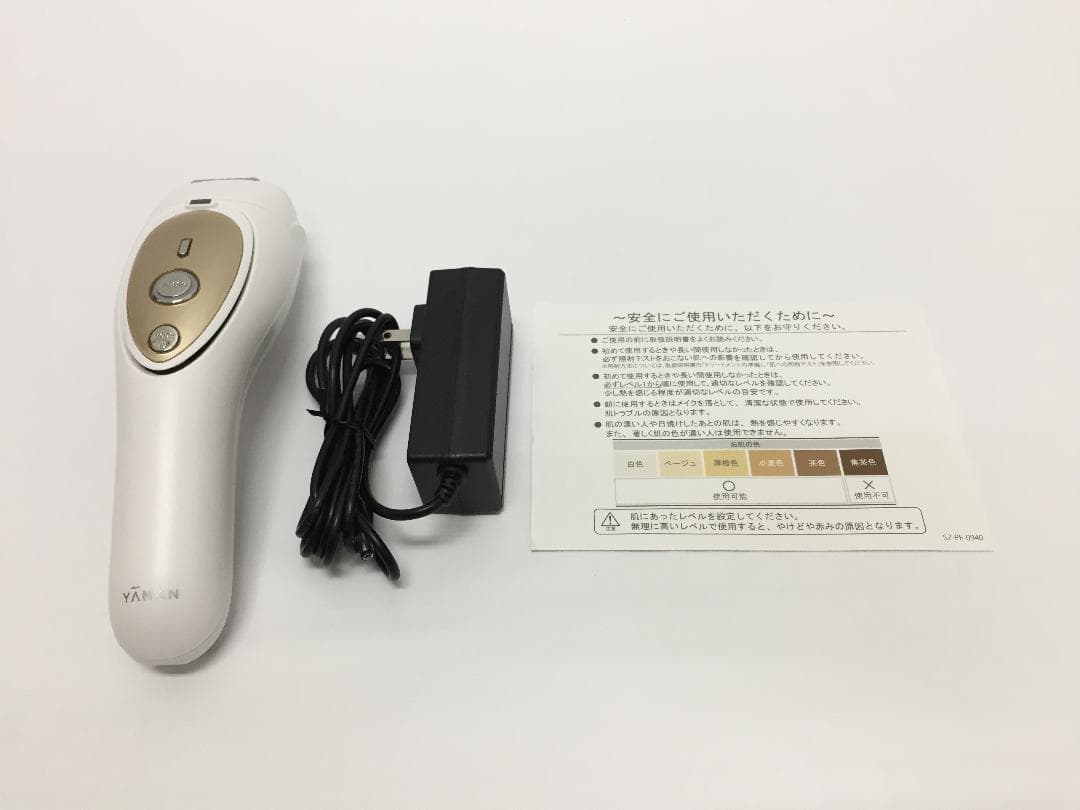 ほぼ新品 ヤーマン レイボーテRフラッシュスリム STA-202N