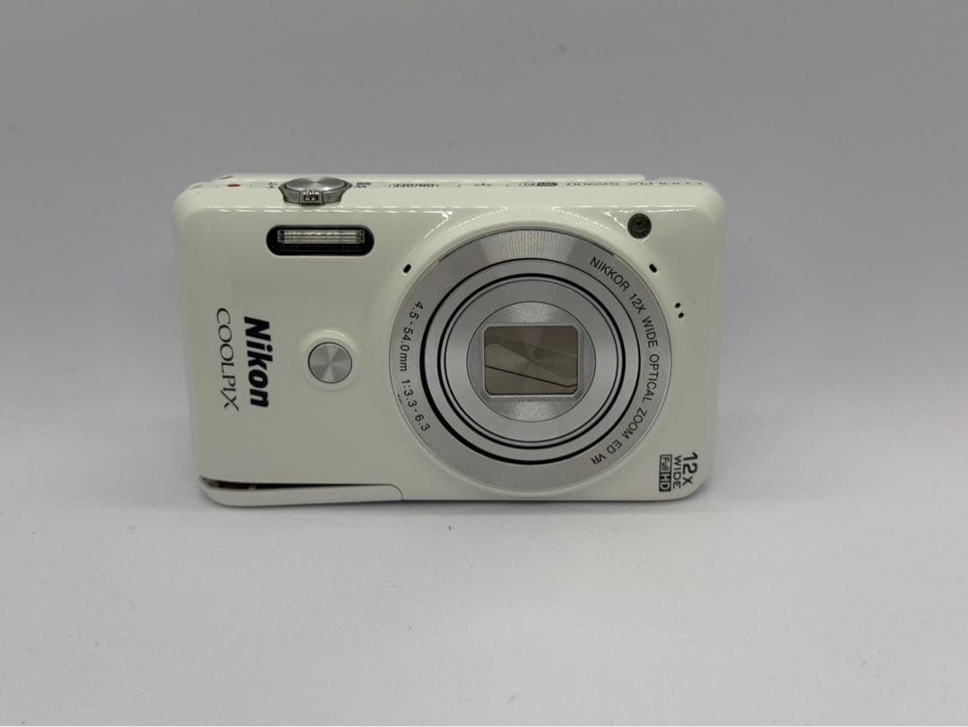 Nikon COOLPIX ホワイト S6900
