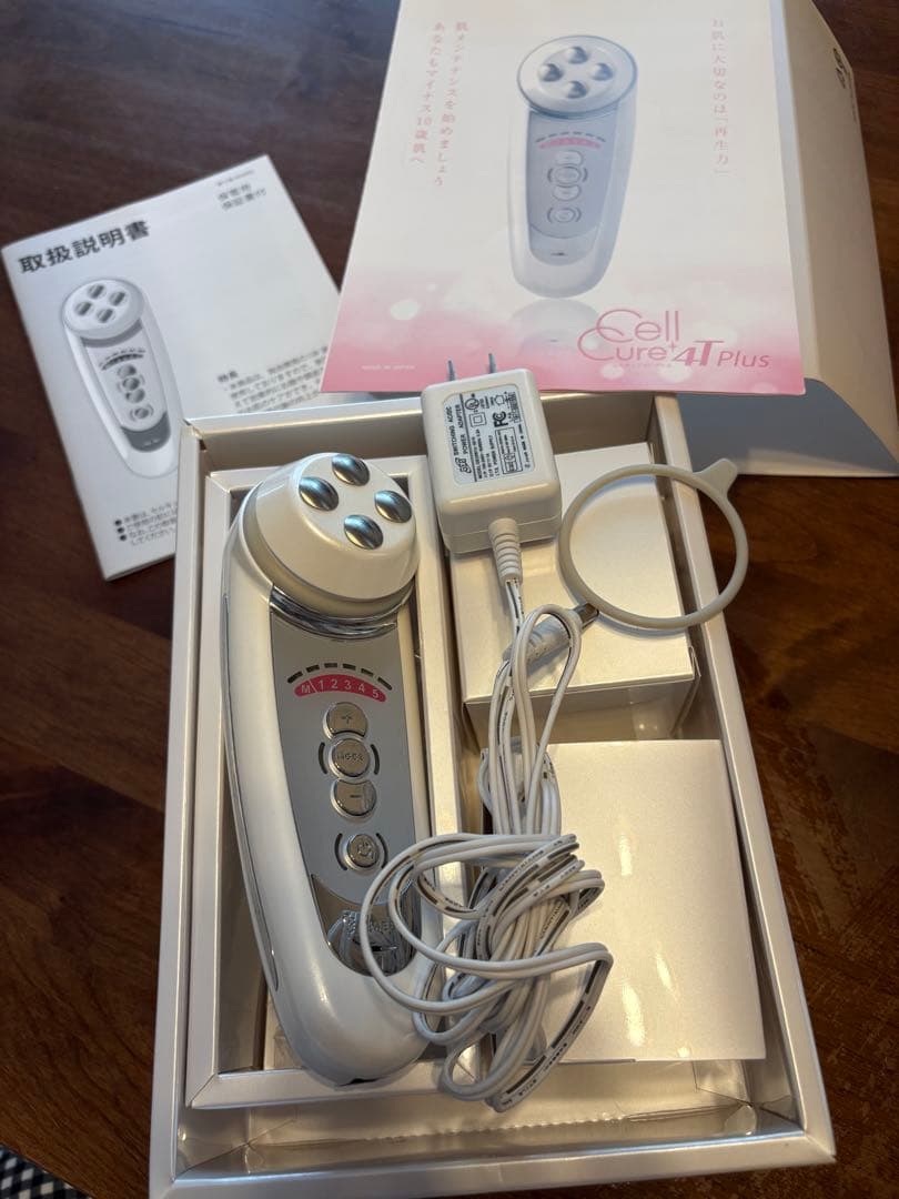 Cell Cure 4 Plus 美顔器