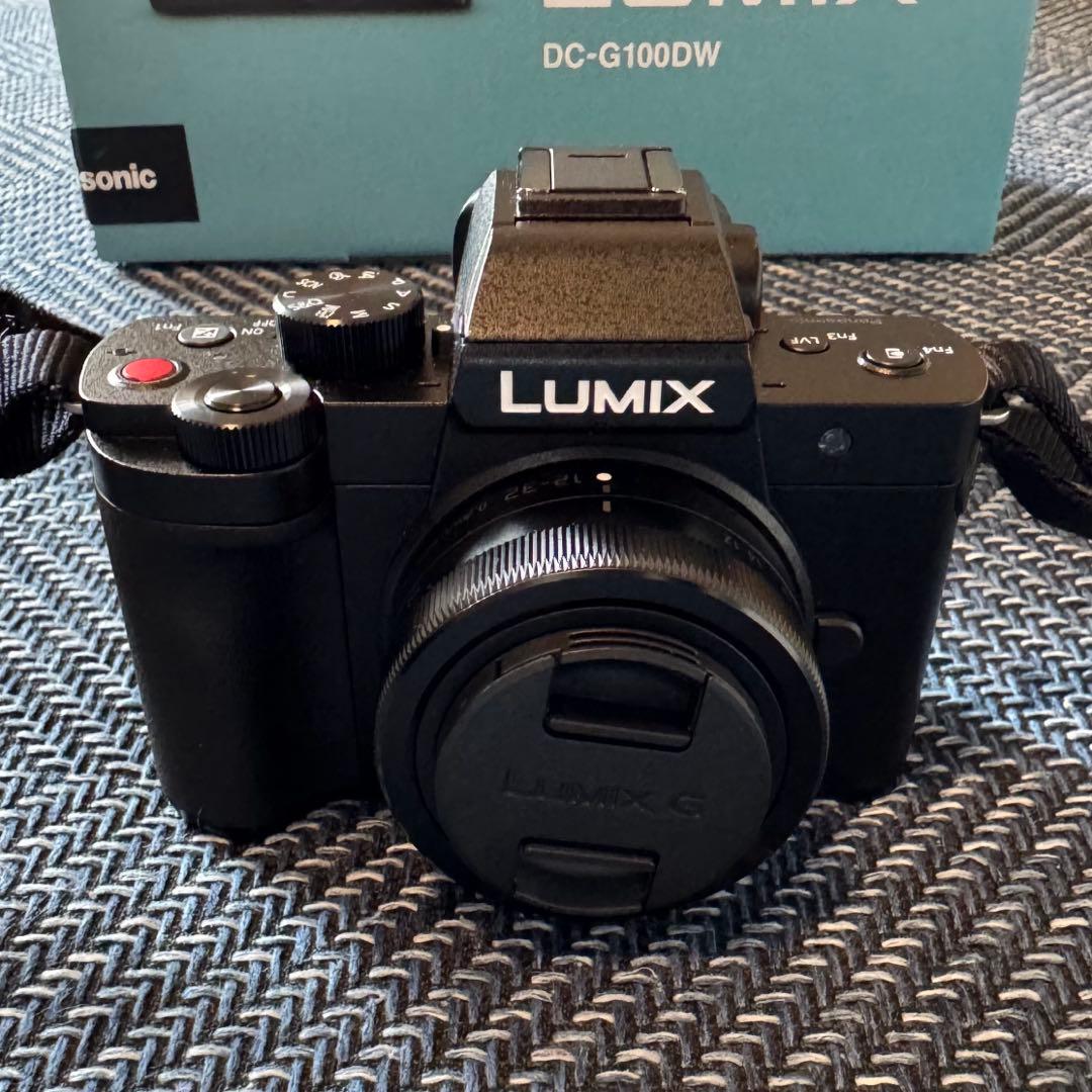 【美品】 LUMIX DC-G100DW ダブルズームレンズキット