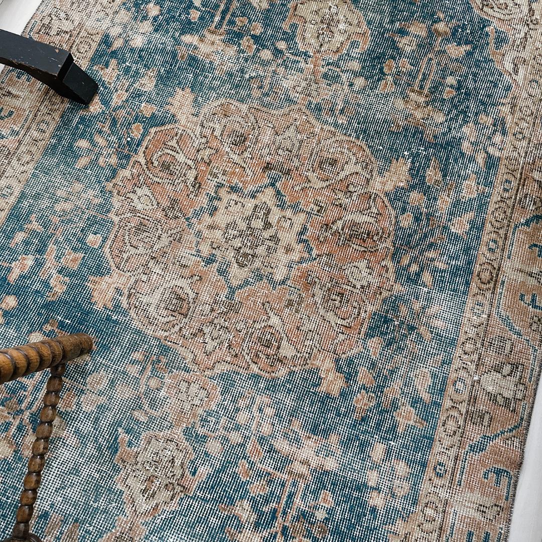 トルコ ヴィンテージラグ A119 レア ネイビー アプリコット ベージュ