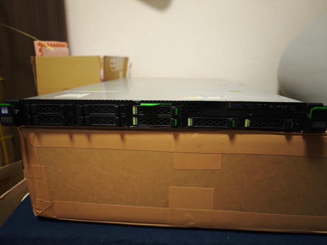富士通サーバー PRIMERGY RX2530 M2 ①