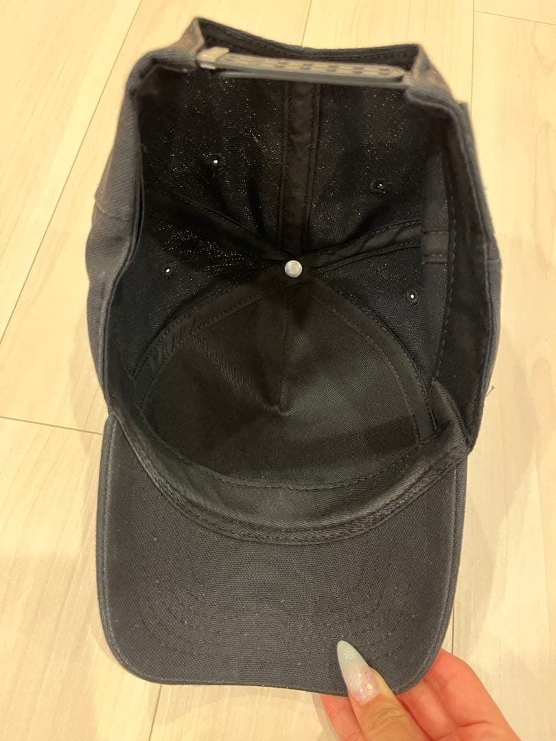 AMIRI 黒 キャップ 刺繍ロゴ