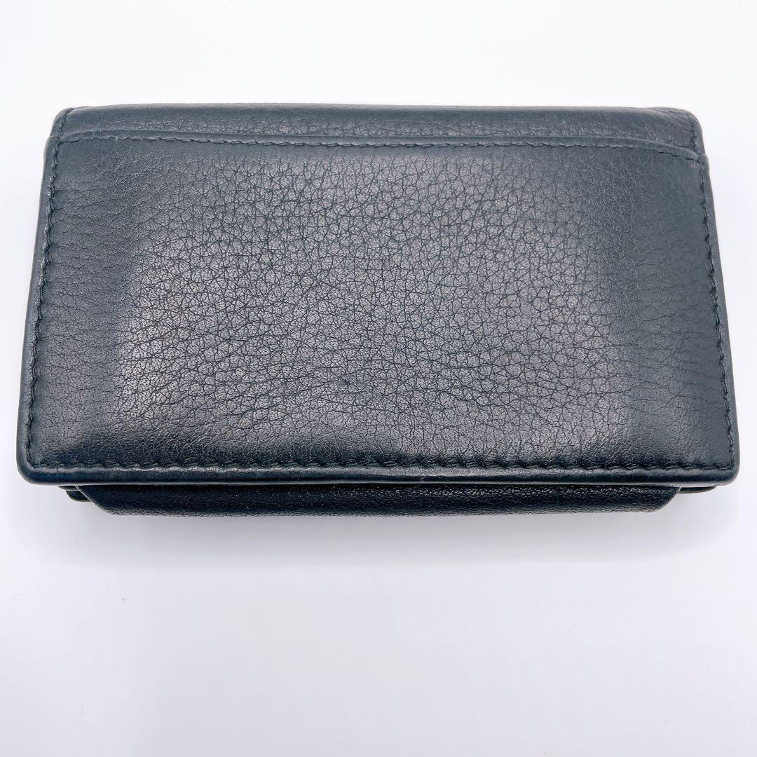 美品 プラダ カードケース 名刺入れ ゴールド金具 レザー メタルロゴ　黒 金