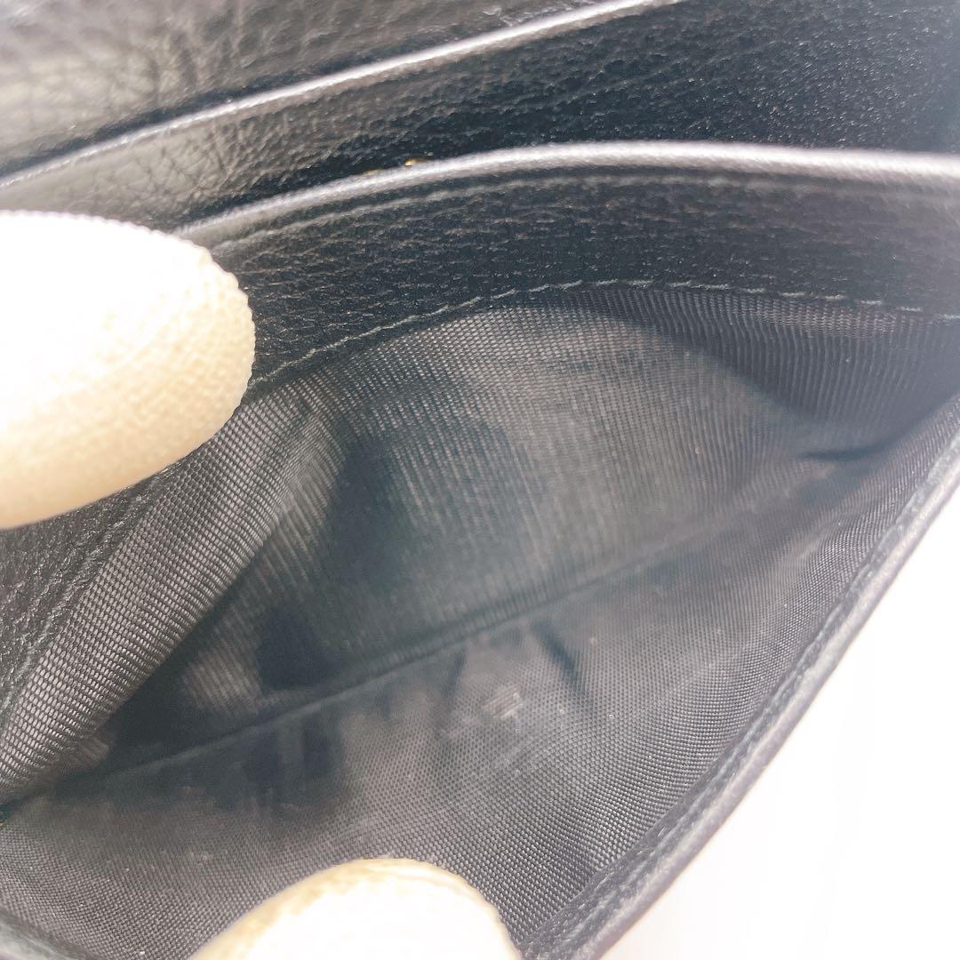 美品 プラダ カードケース 名刺入れ ゴールド金具 レザー メタルロゴ　黒 金