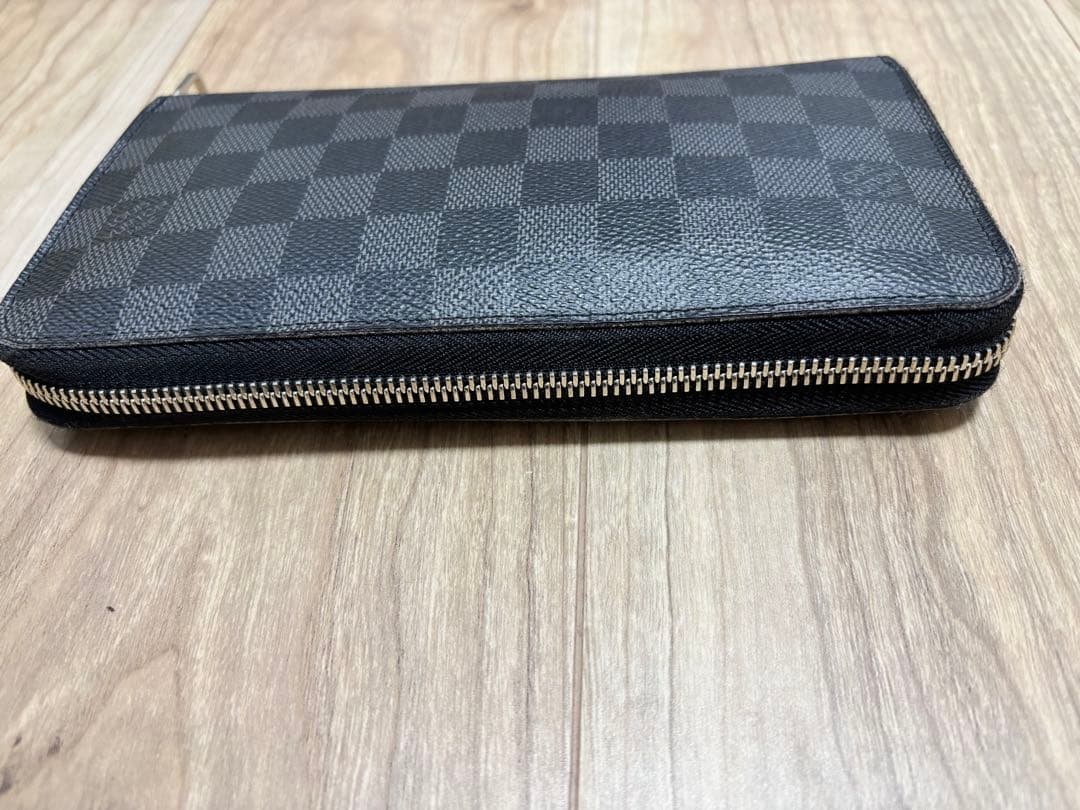最終値下げルイヴィトン ダミエ グラフィット ジッピー オーガナイザー 長財布