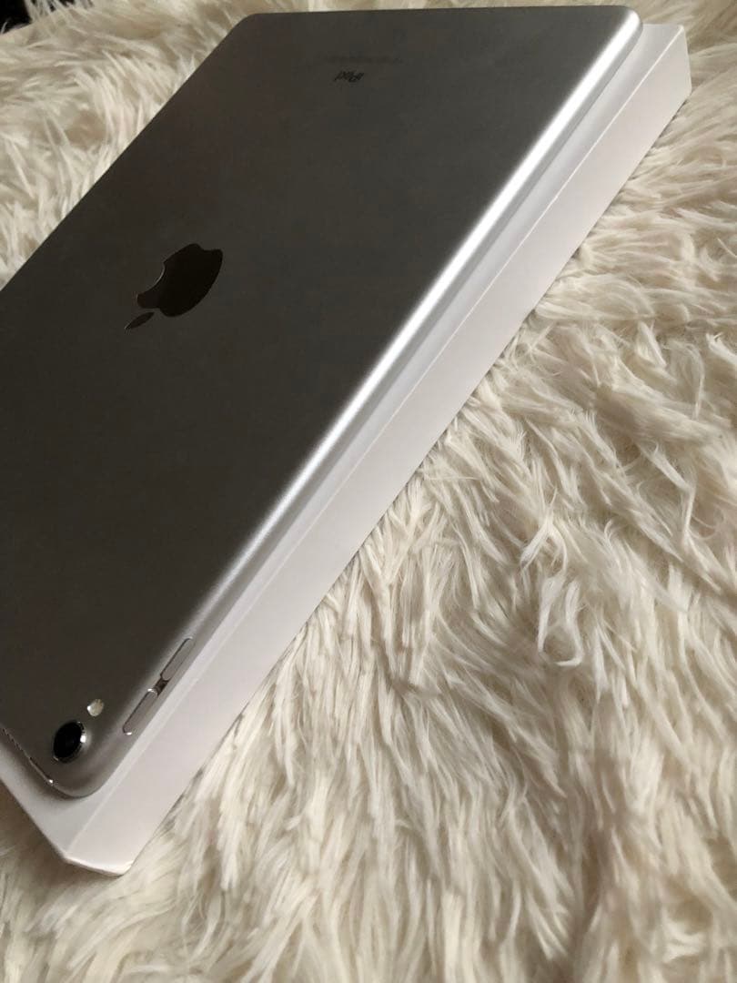 【完動品】iPad Pro 10.5 64GB 【すぐ発送】