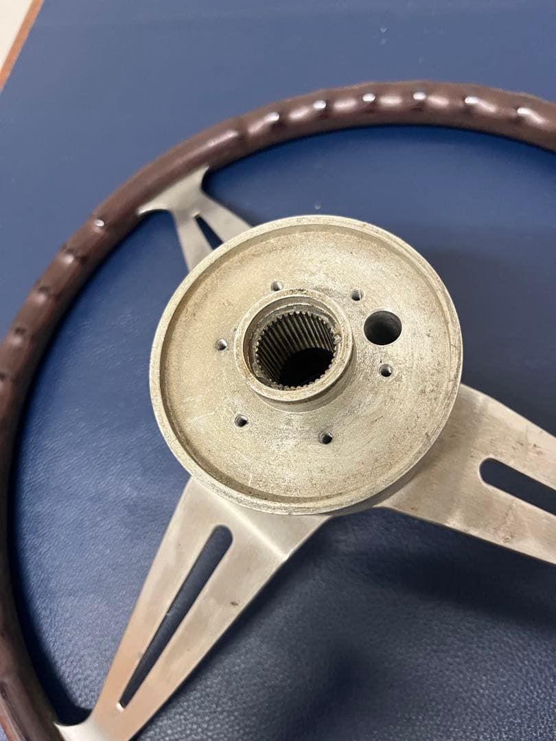 希少 VW フォルクスワーゲンウッドステアリング40cmウォルフスブルク 当時物