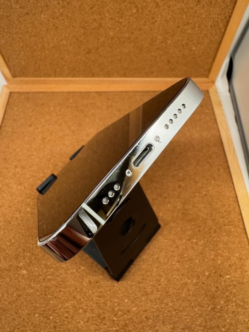 iPhone 14 Pro シルバー 256 GB バッテリー100%