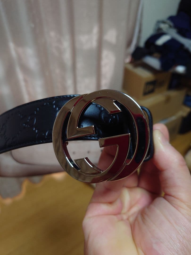 GUCCI ブラックレザーベルト 100/40