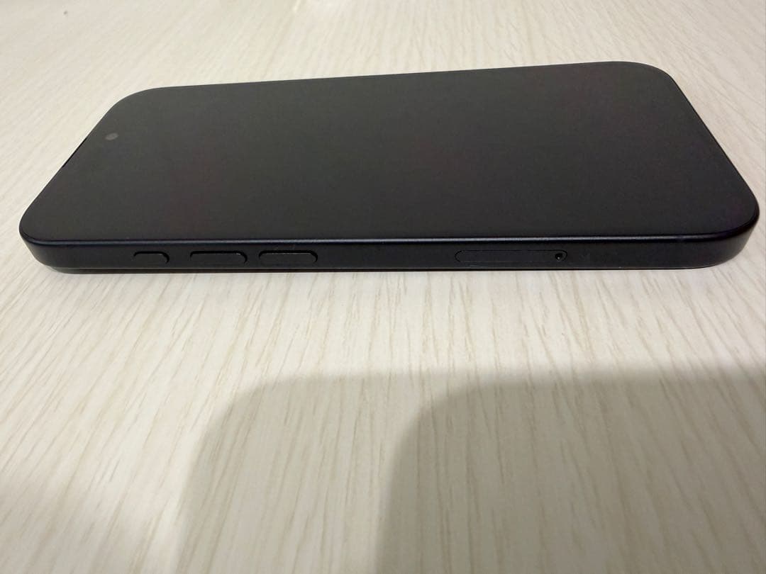 iPhone 16 ブラック 256GB