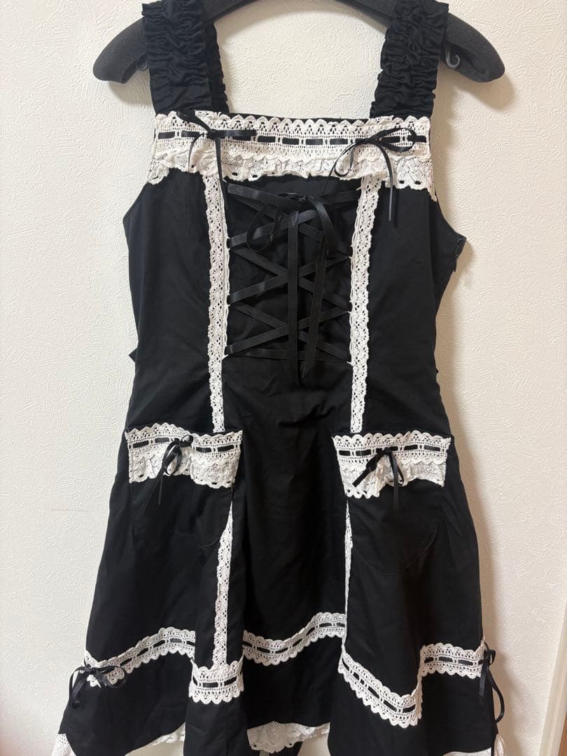 裾スカラップジャンパースカート 白 黒 ベイビーザスターズシャインブライト