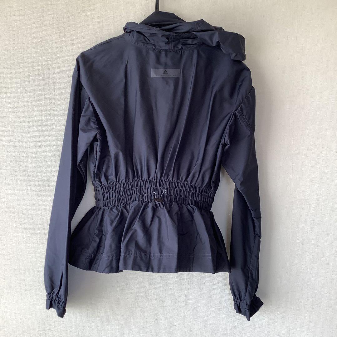 アディダスステラマッカートニーウインドブレーカー