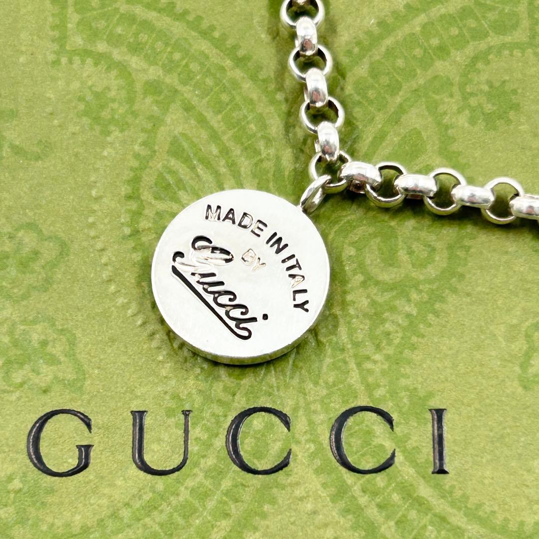 美品✨　グッチ　ネックレス　サークル　ロゴ　刻印　チャーム　シルバー　925