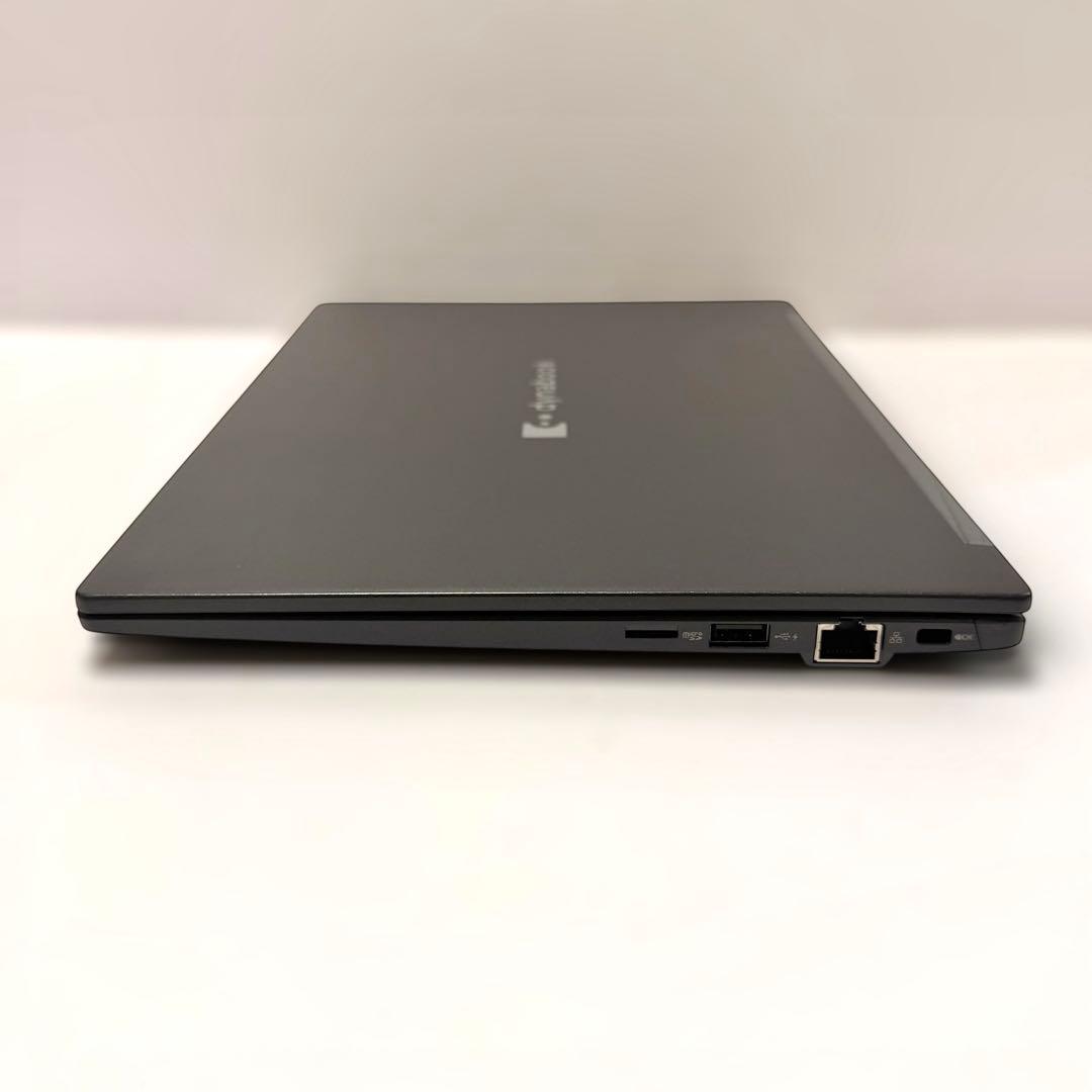 バッテリー最大容量97% 東芝 dynabook G83/KW メモリ16GB