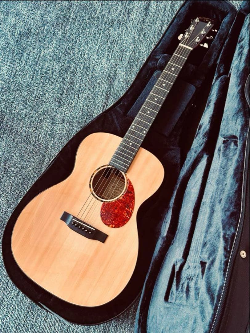 P.U、セミハードケース付き　RECORDINGKING RO-G6 used