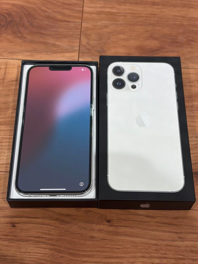 Apple iPhone 13 ProMax シルバー 本体　美品