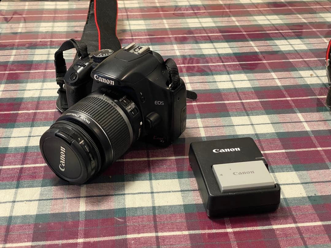 Canon キャノン EOS Kiss X2 デジタル一眼レフカメラ