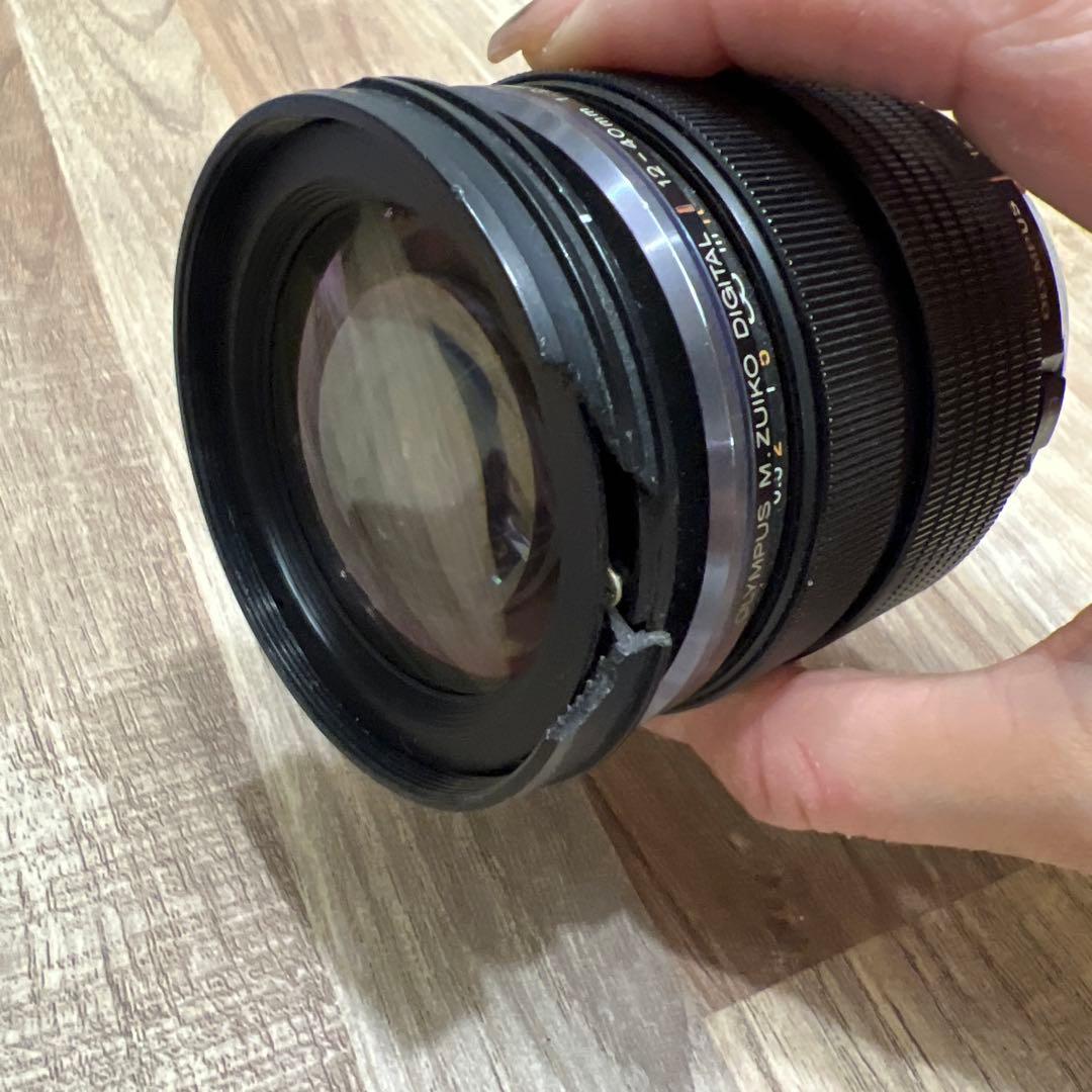 OLYMPUS 12-40mm f/2.8 PRO レンズ
