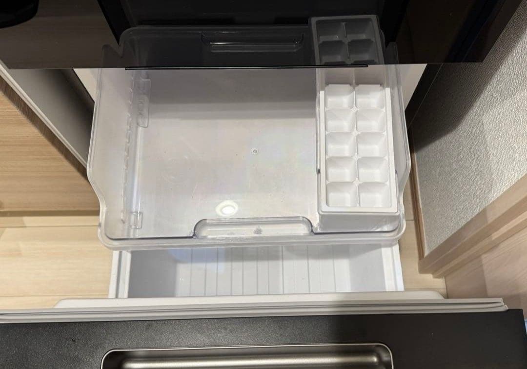 【2024年製美品】SHARP 2ドア冷蔵庫 SJ-GD15K-B　ブラック