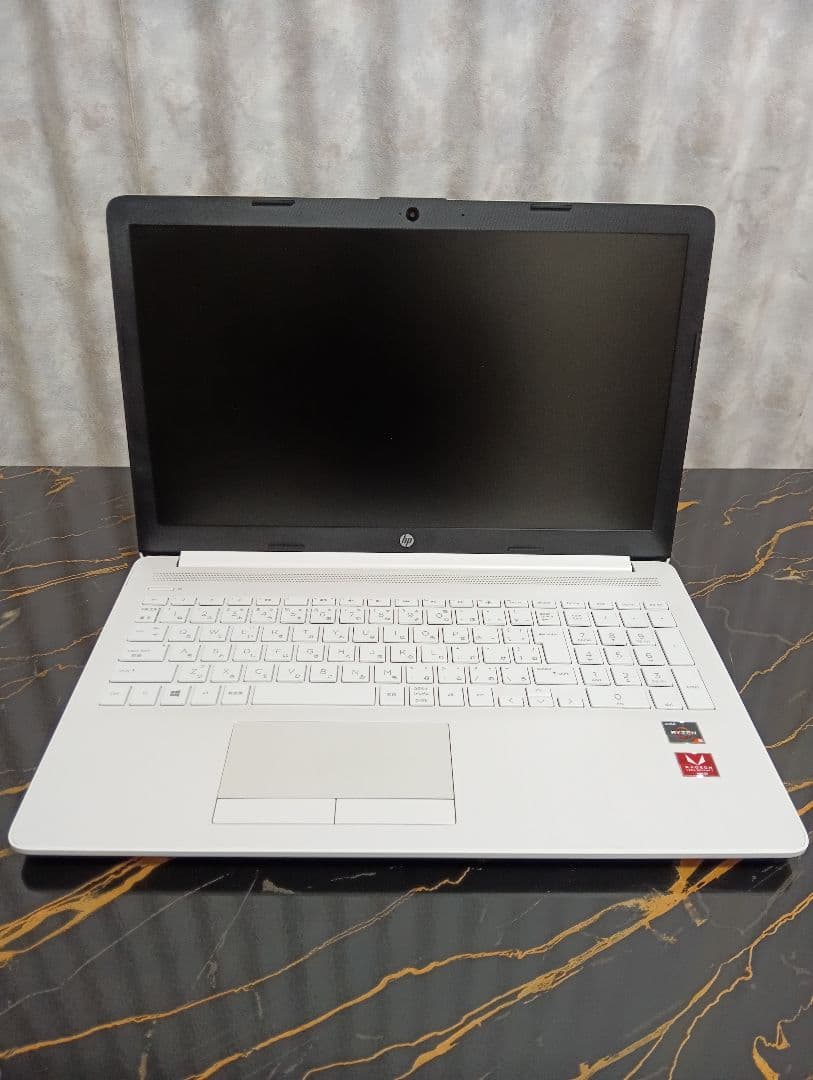 HP Laptop 15-db1056AU ノートパソコン ホワイト