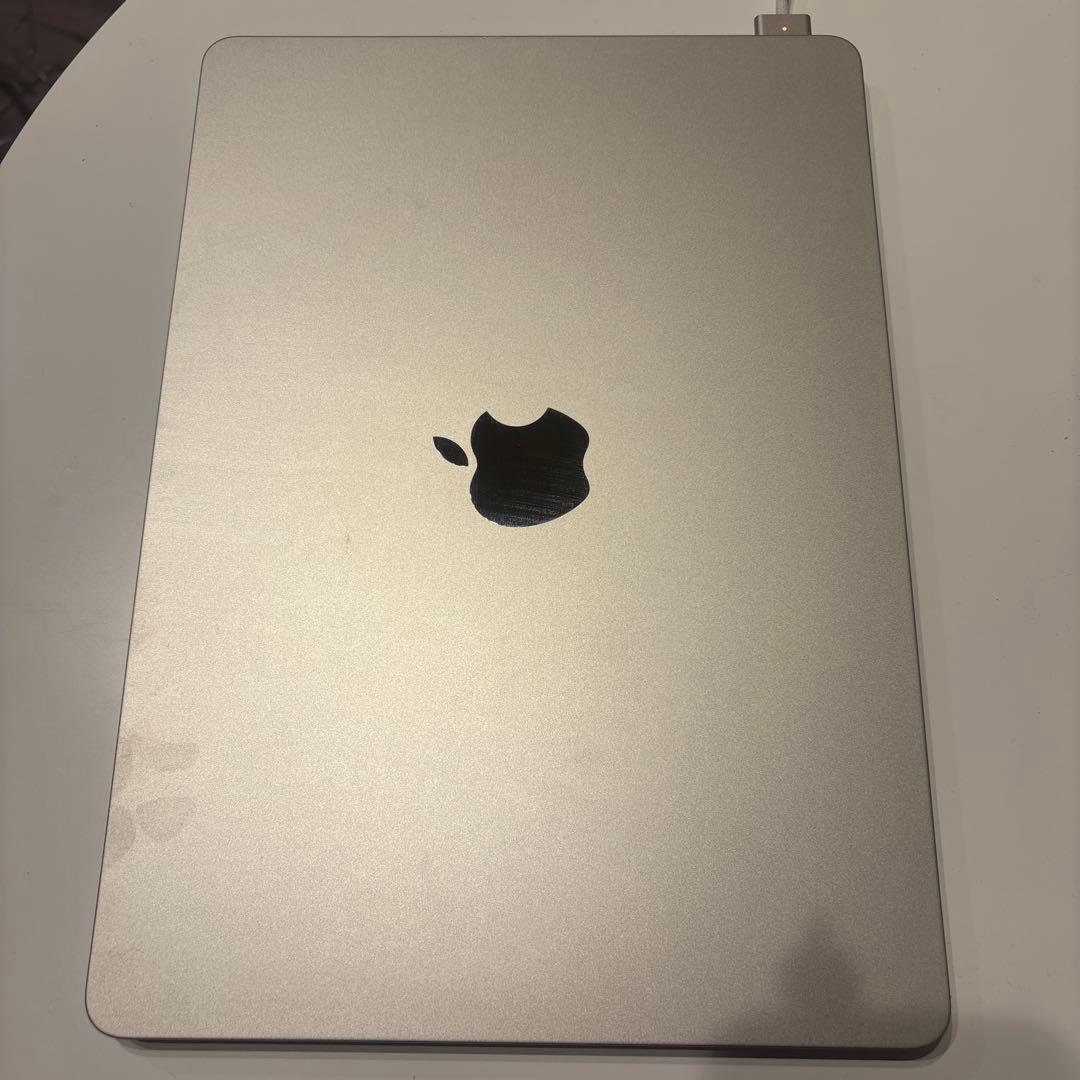 【美品】MacBook AirM2 2022 16GB