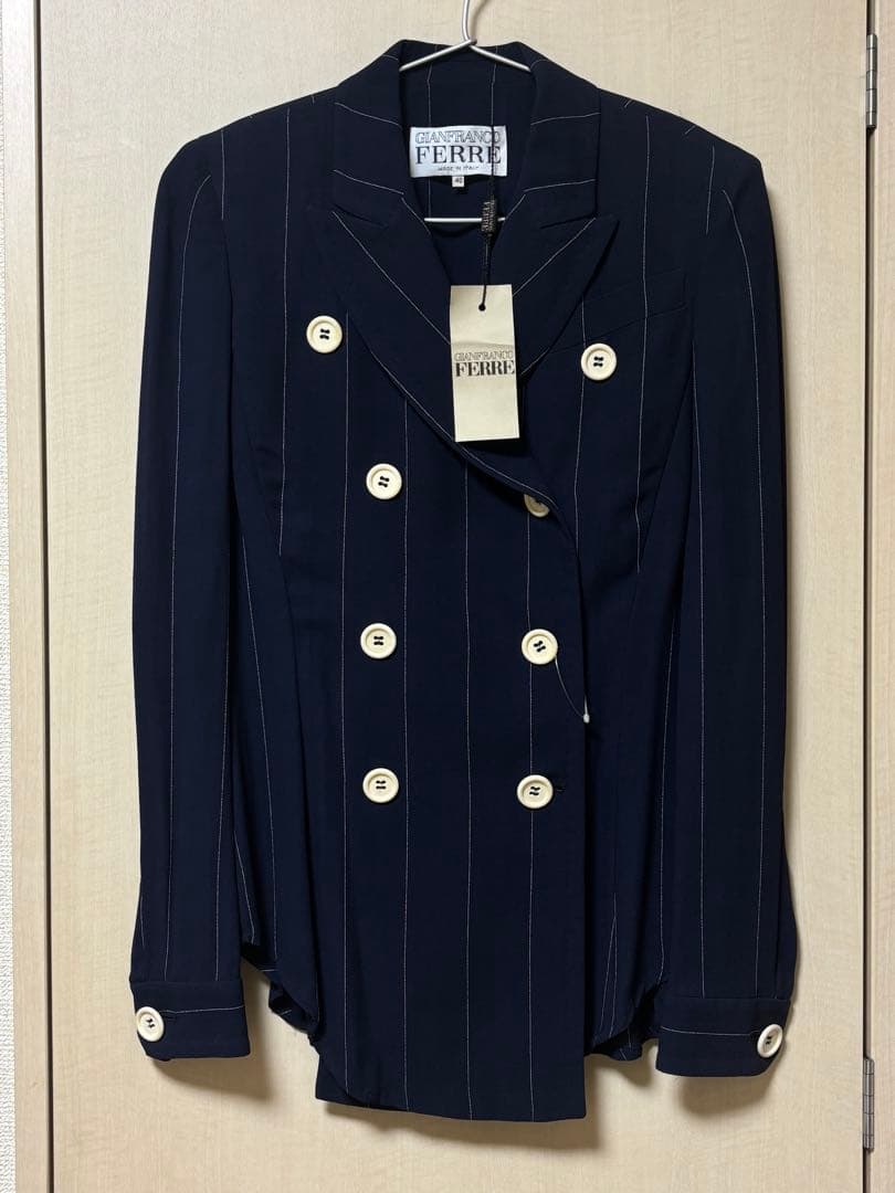 GIANFRANCO FERRE ネイビー ストライプスーツ40【新品未使用】