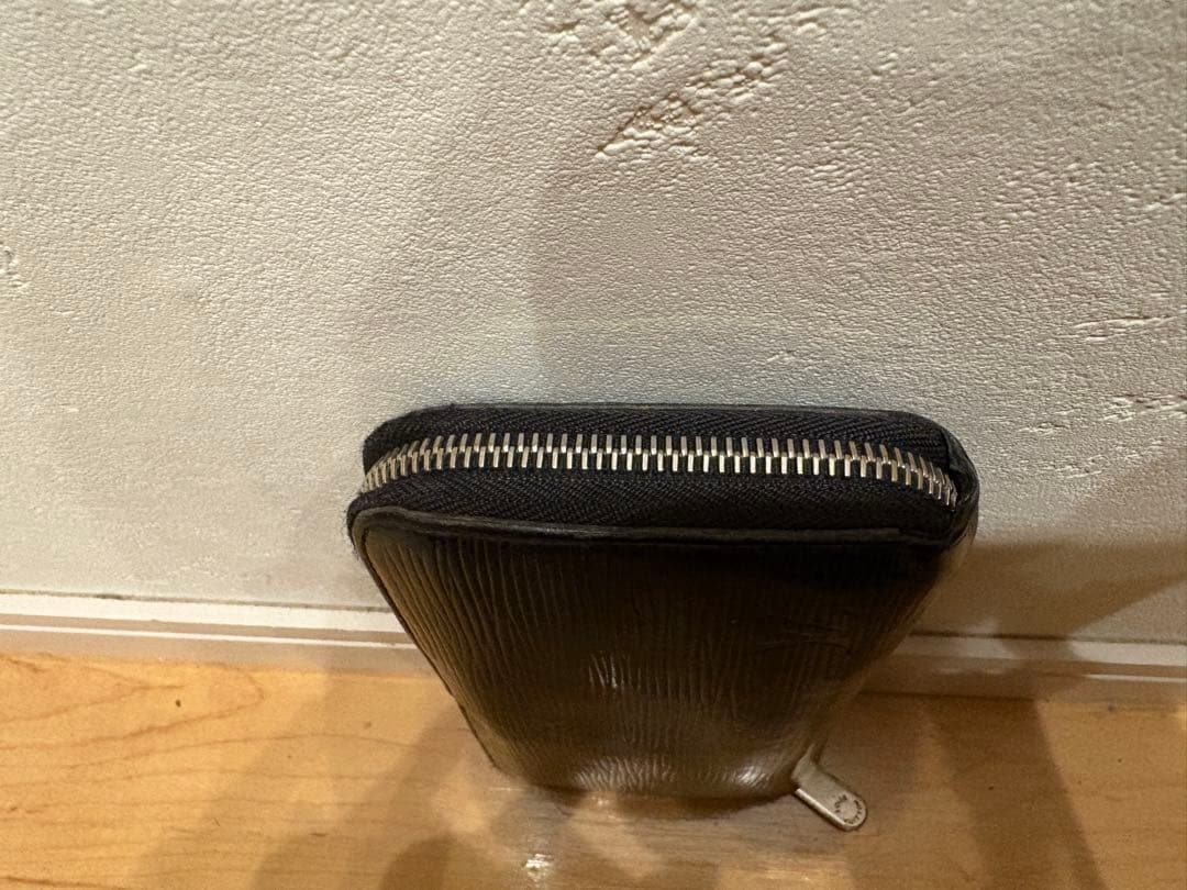 ルイヴィトン　正規品　エピ　ブラック 長財布