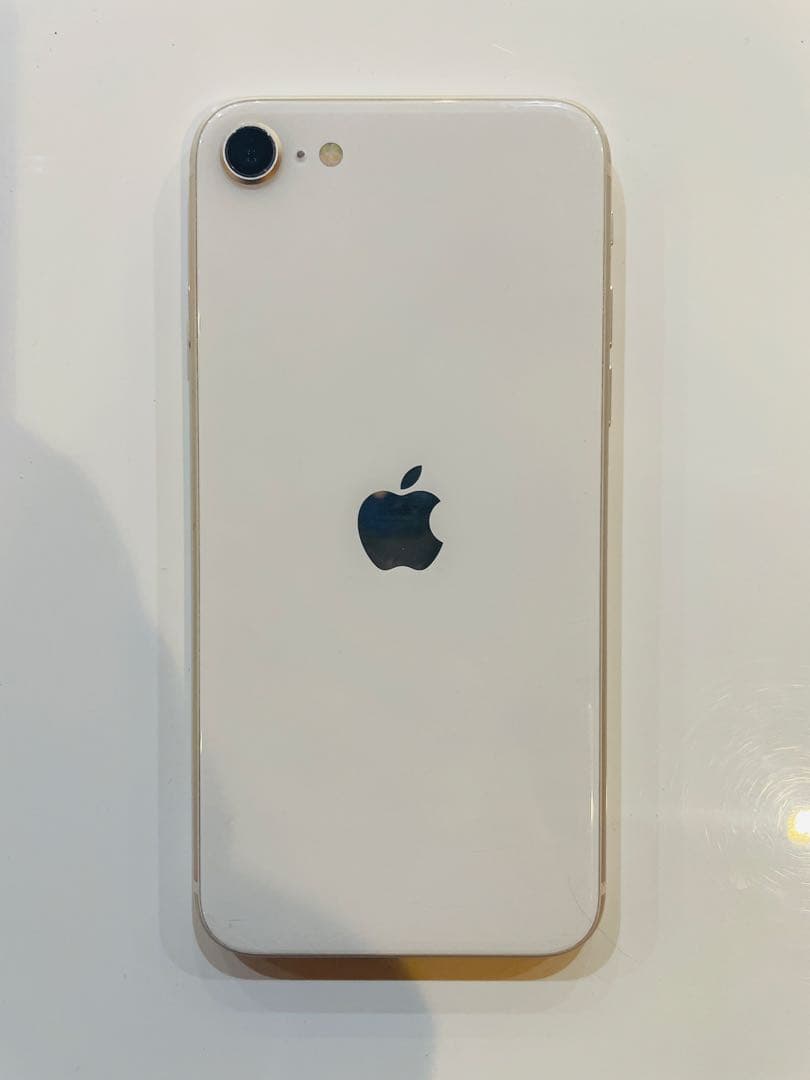iPhone SE 第2世代 64GB ホワイト SIMフリー バッテリー88％