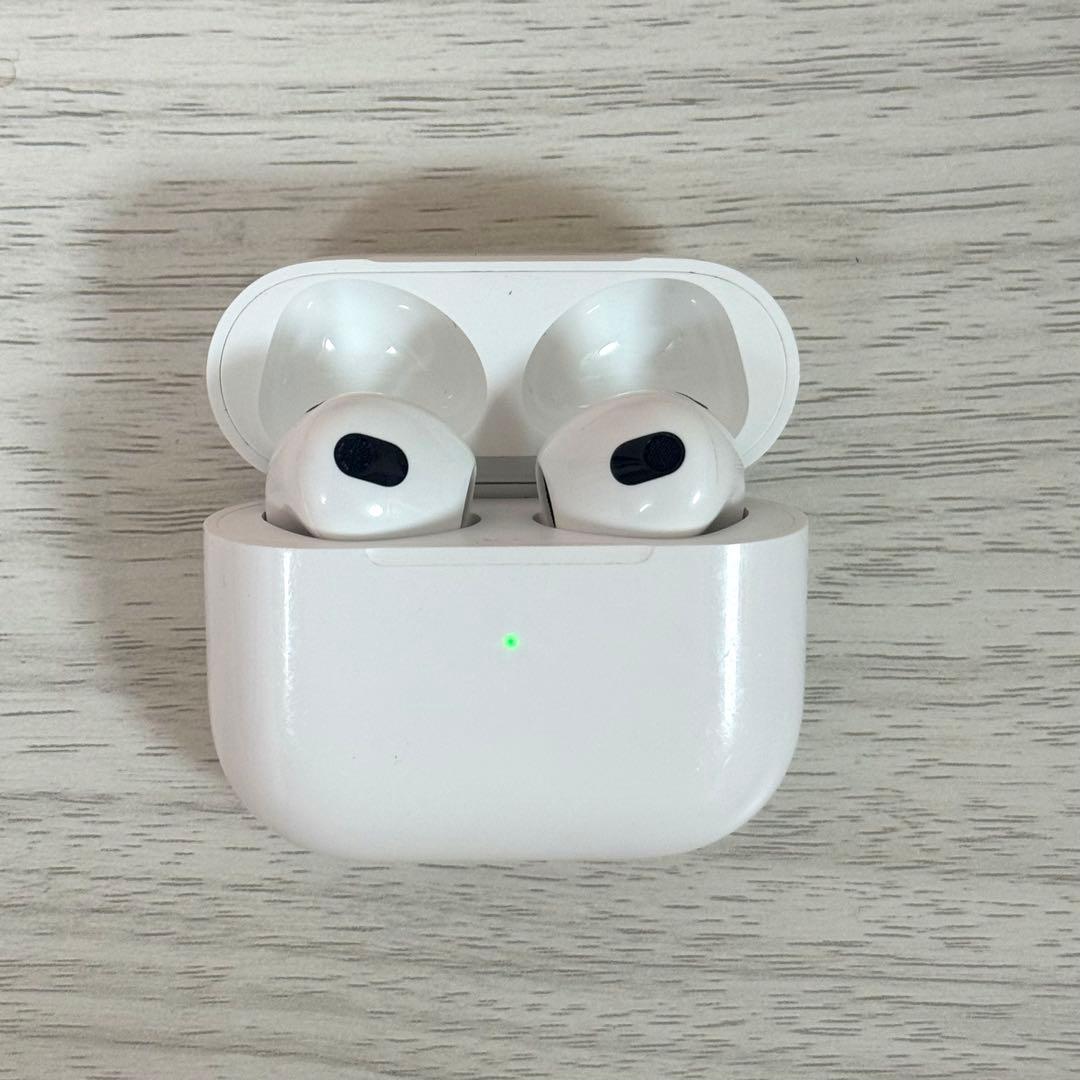 AirPods 3 充電ケース付