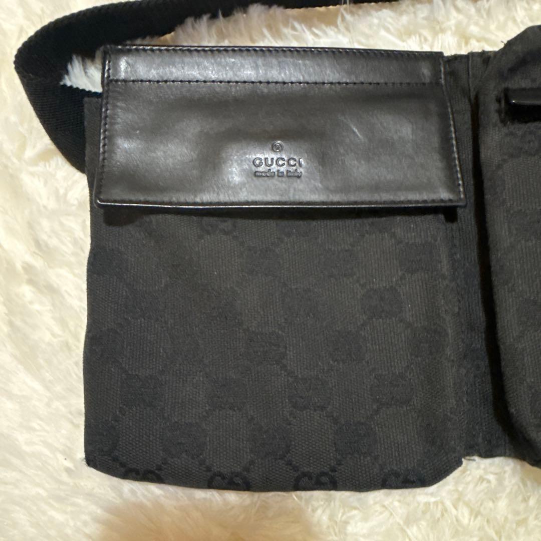 GUCCI ブラック ボディバッグ・ウエストポーチ