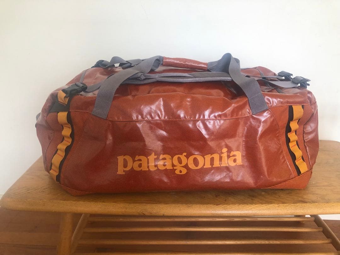 patagonia 防水ボストンバッグ オレンジ　70L
