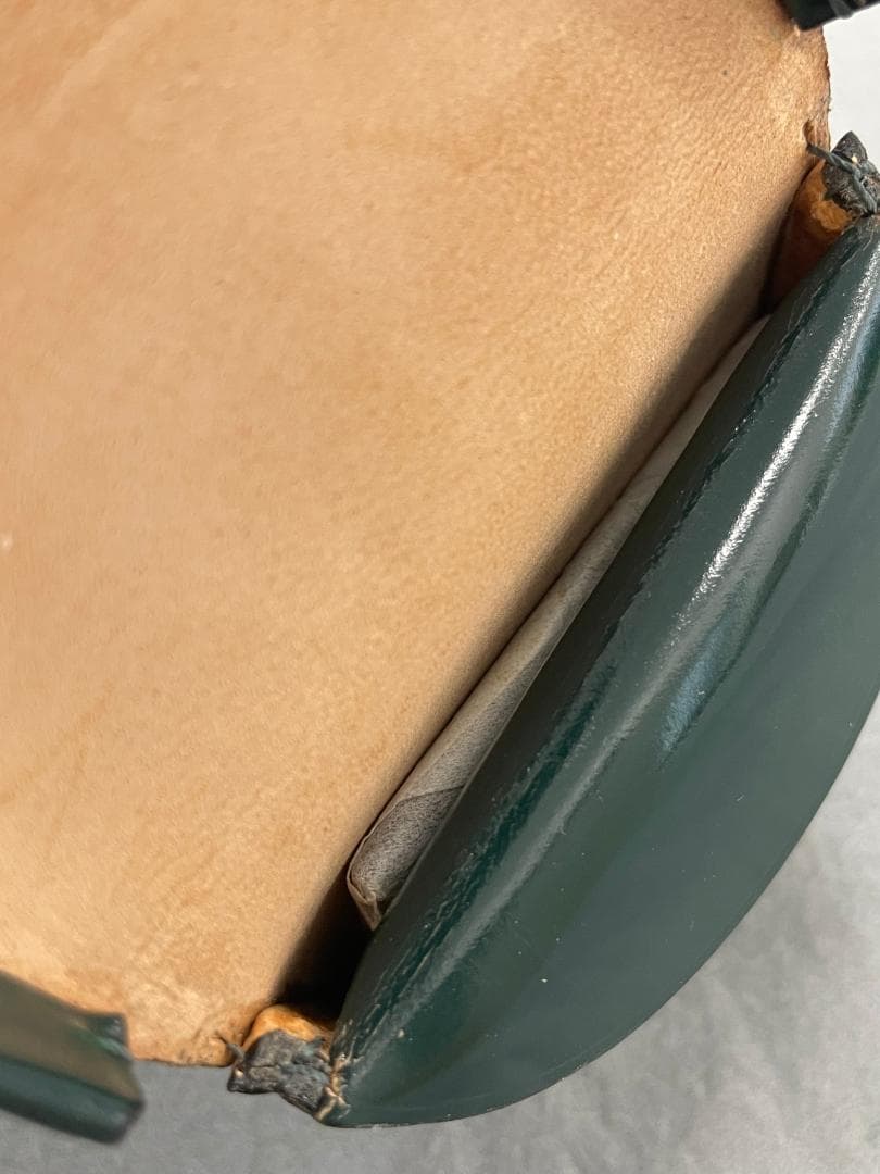 【未使用】ケース　コードバン　馬蹄形　小銭入れ　ダークグリーン