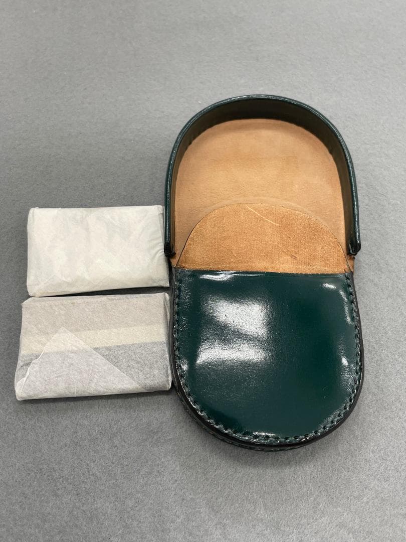 【未使用】ケース　コードバン　馬蹄形　小銭入れ　ダークグリーン