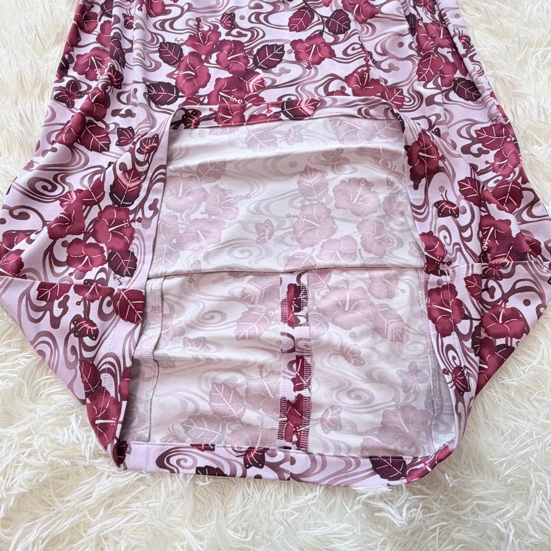 美品　9号　kayme ケイミー　紅ハイビスカス　ツイストワンピ　花柄　ピンク