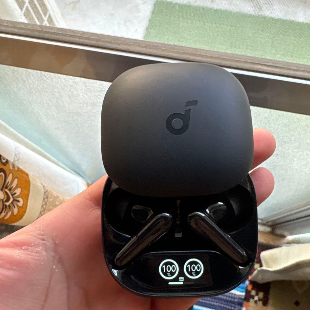 イヤホン Anker Liberty4pro