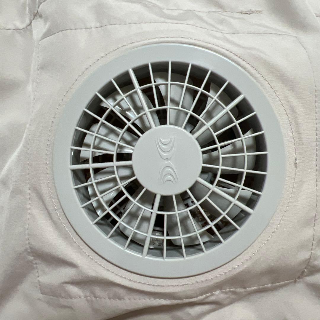 【2025年購入】ベビーホッパー　空調抱っこ紐カバー　ケープ　ベージュ