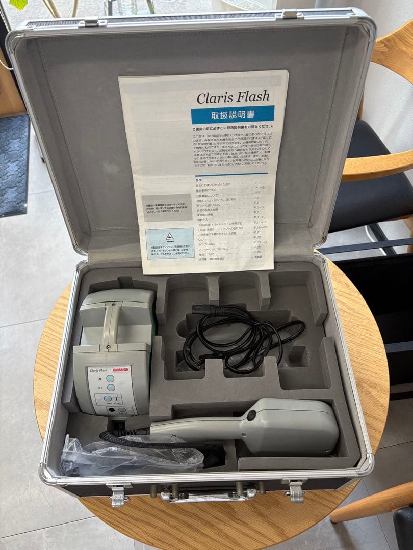 Claris Flash 脱毛器　美顔器