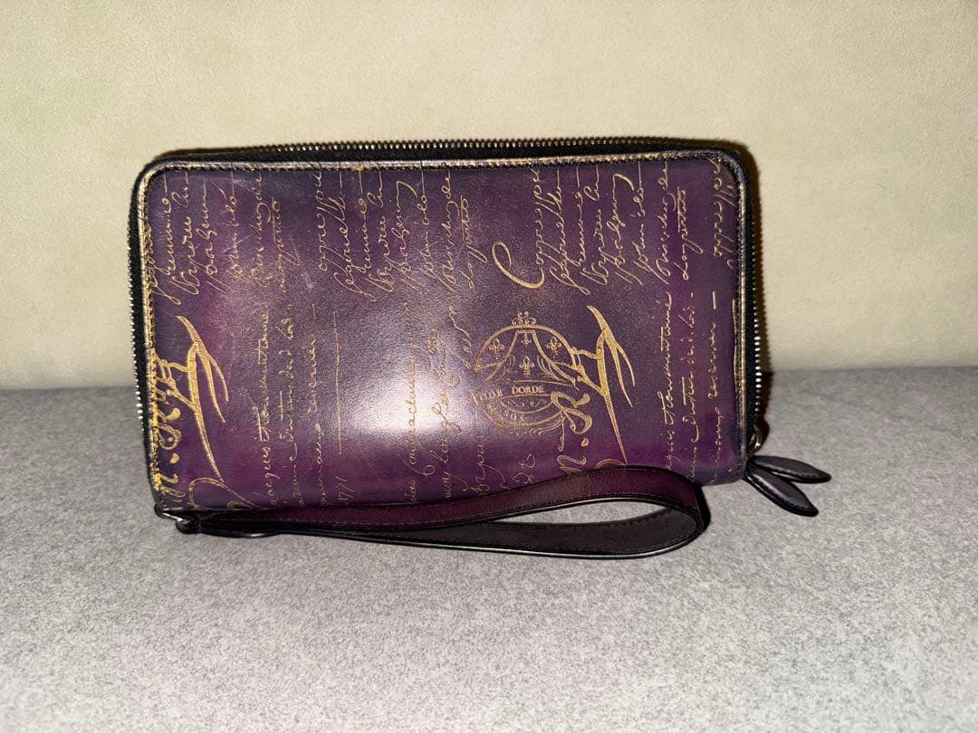 【極美品】ベルルッティ クラッチウォレット 紫×ゴールドパティーヌ青山本店購入