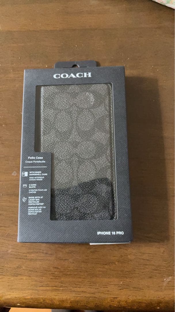 新品未使用 iPhone16Pro用ケース 手帳型 COACH コーチ