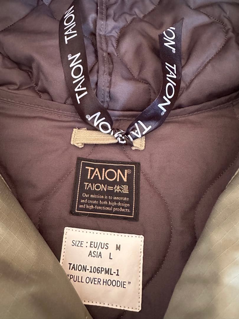 TAIONタイオン　プルオーバーフーディー　Ｌ