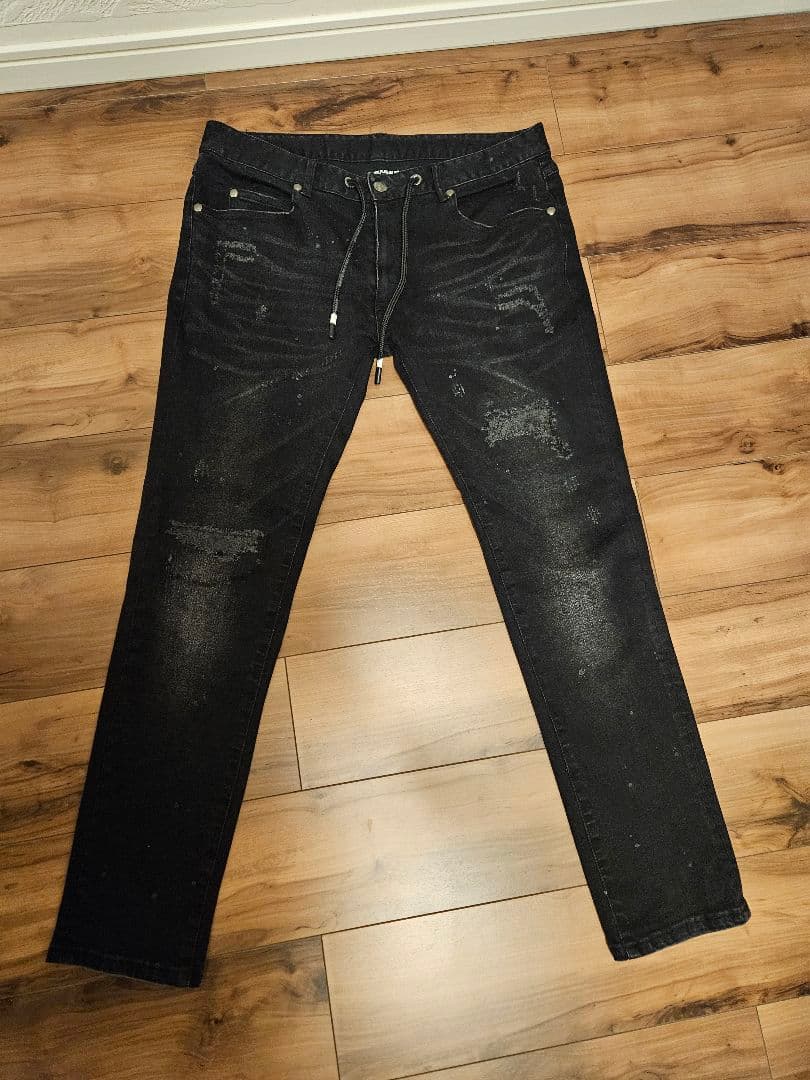 1PIU1UGUALE3 RELAX　ブラック ダメージデニムパンツ