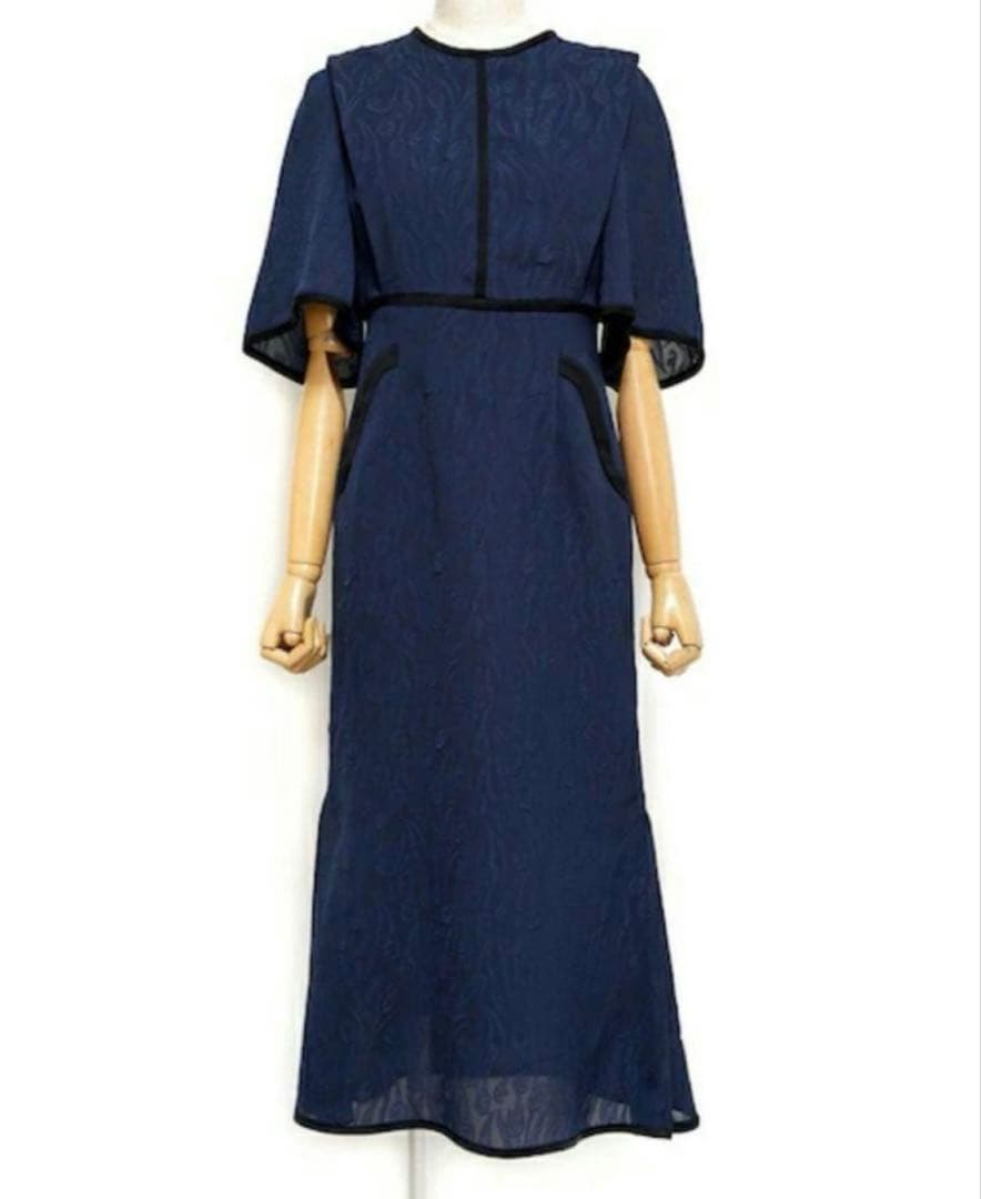 ネイビー チューリップ　ワンピース